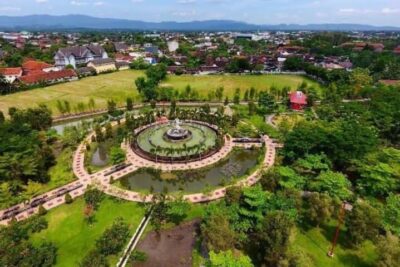 Taman Lampion Klaten, Taman Kota Untuk Menikmati Senja