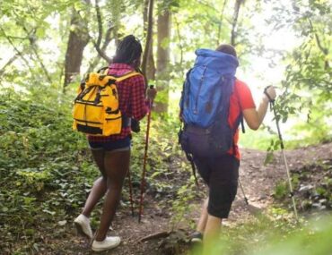 Pemula Naik Gunung? Ini Dia Tips dan Bawaannya